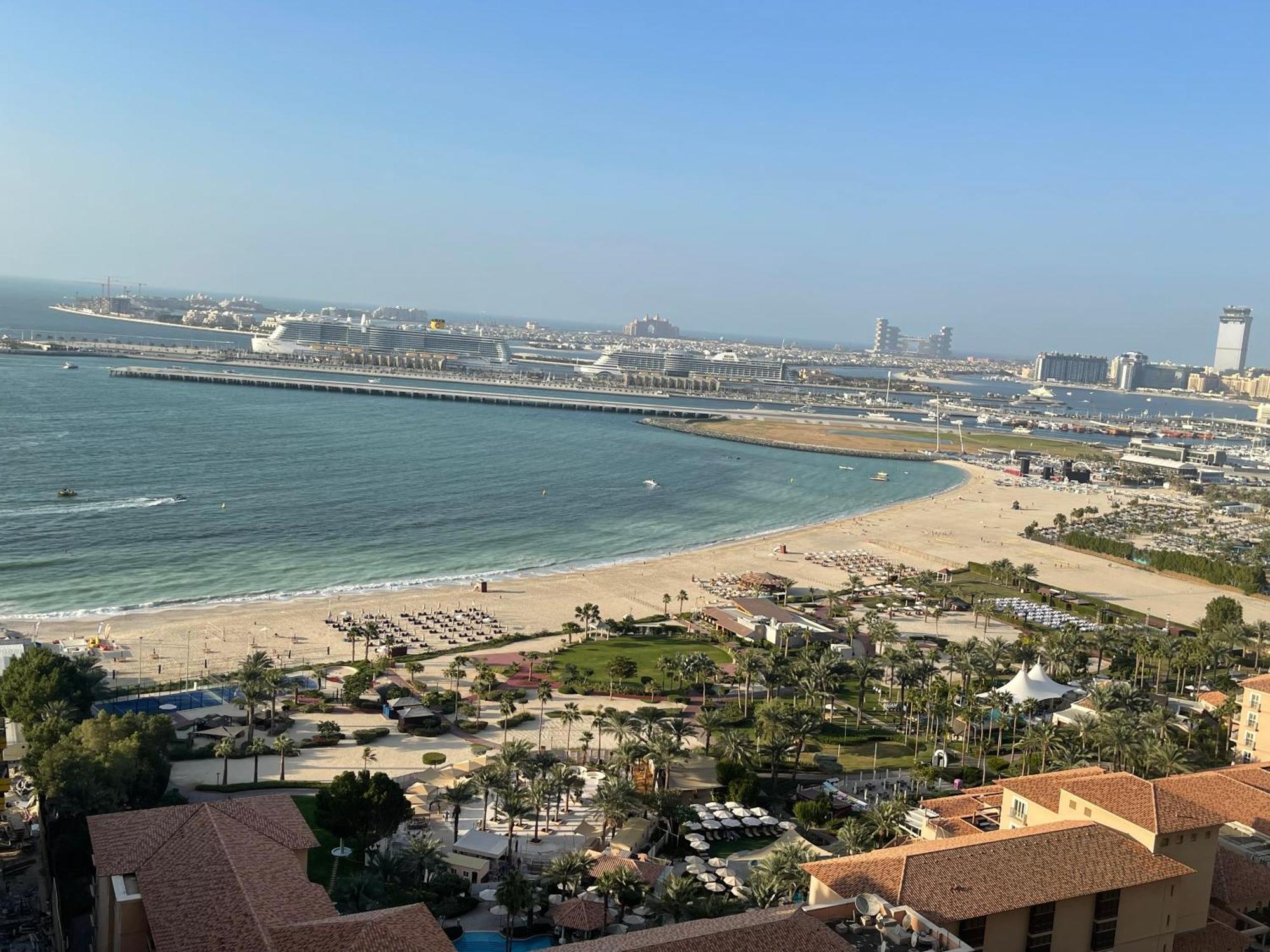 Seaview Beach Hostel Jbr - Walk To Beach - Gym - Pool - Metro Station Dubai Exterior foto