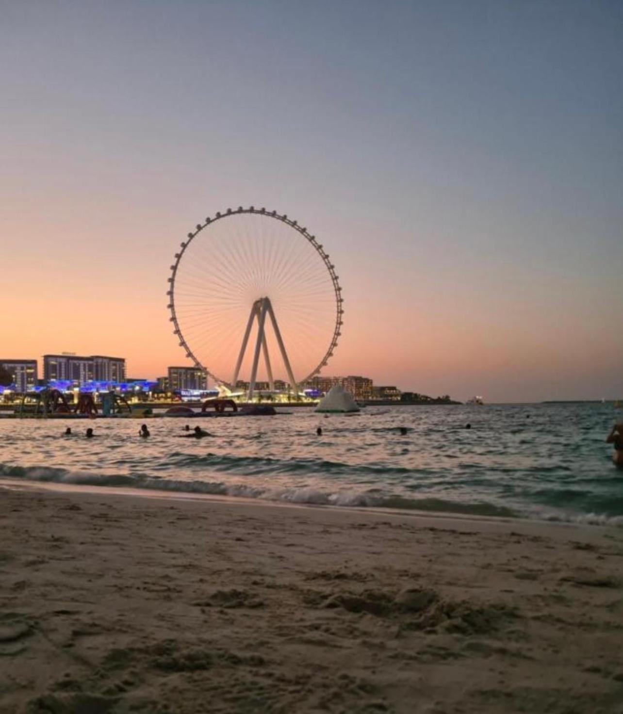 Seaview Beach Hostel Jbr - Walk To Beach - Gym - Pool - Metro Station Dubai Exterior foto